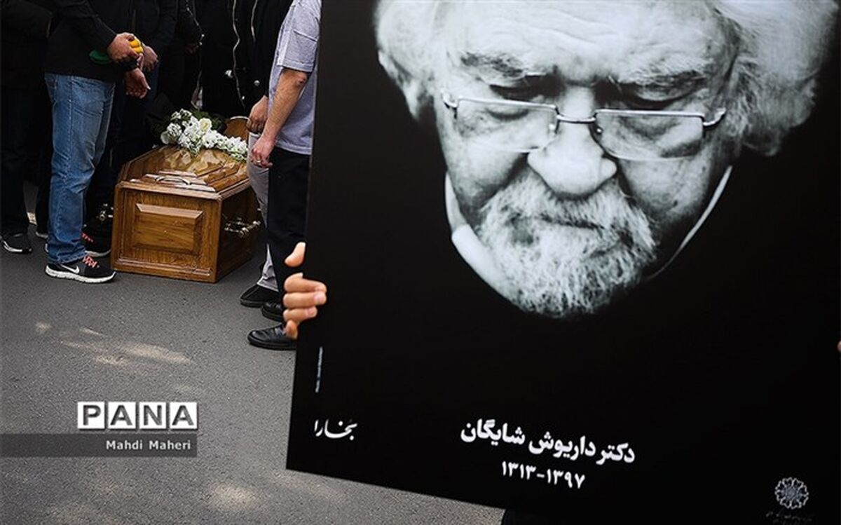مردی که از دنیای واقعیت گریخت و به آسمان حقیقت پیوست