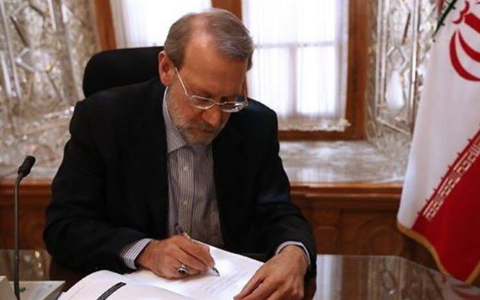 لاریجانی کشته‌شدن جمعی از مردم روسیه در آتش‌سوزی اخیر را تسلیت گفت