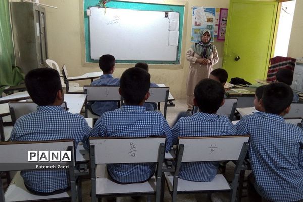 برگزاری دوره آموزشی تشکیلات دانش آموزی در لامردفارس
