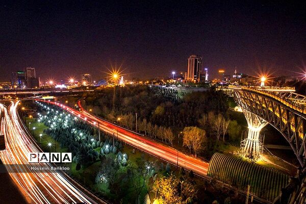 پل طبیعت تهران در نوروز