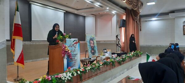 جشن روز دانش آموز در دبیرستان مهشید مصلی نژاد 