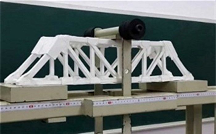 مسابقات پل مقوایی در دانشگاه سمنان برگزار می شود