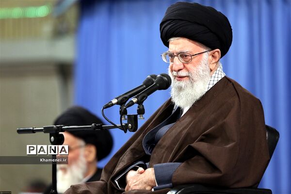 دیدار مسئولان نظام و سفرای کشورهای اسلامی با مقام معظم رهبری