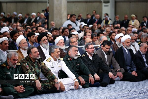 دیدار مسئولان نظام و سفرای کشورهای اسلامی با مقام معظم رهبری