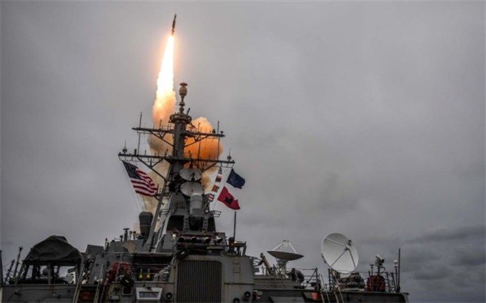 نایب رئیس کمیسیون امنیت ملی: حمله آمریکا و متحدانش به سوریه جنایت جنگی است