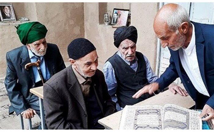 دیدار سه‌ همکلاسی پس از ۹۱ سال در استان یزد