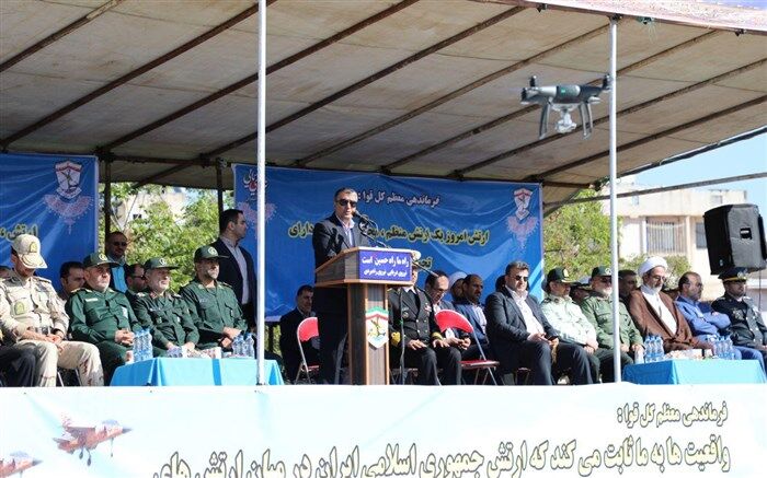 ارتش، افتخار ملت و زینت جمهوری اسلامی ایران است
