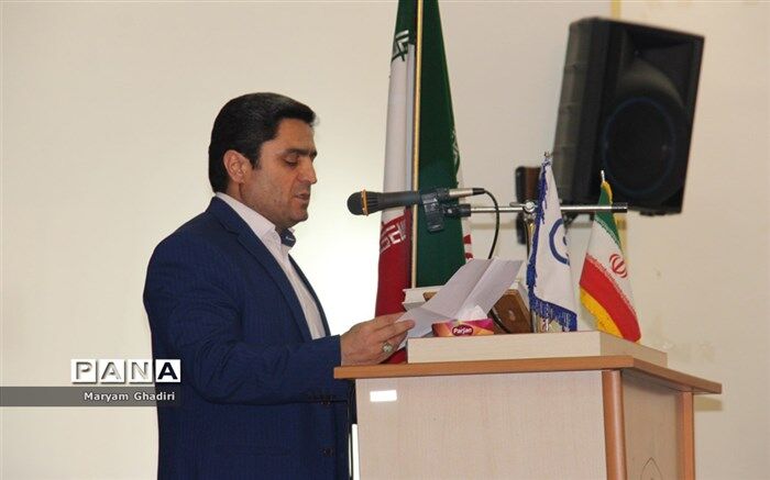 یادگیری زبان انگلیسی ابزار مهم انتقال ارزش‌های دینی و فرهنگی کشور است