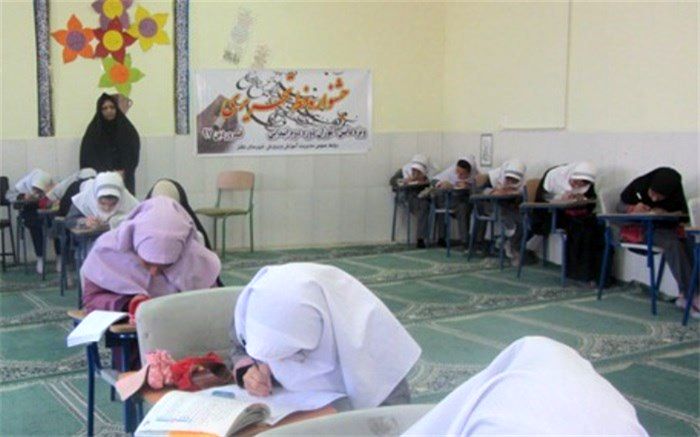 معاون آموزشی  آموزش و پرورش نطنز در جشنواره خط تحریری: خط، اولین صحنه مواجهه کودک با دنیای یادگیری است