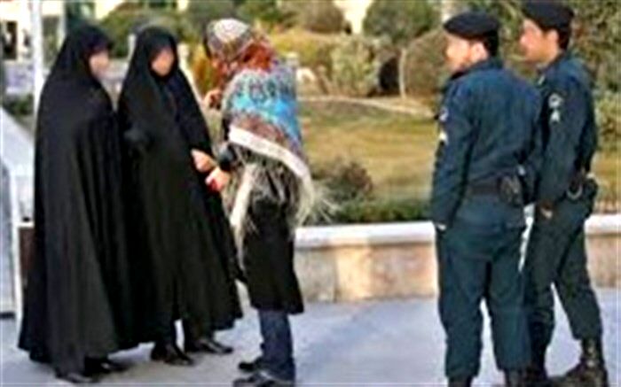 ورود فراکسیون زنان به موضوع برخورد نامناسب پلیس با  یک دختر