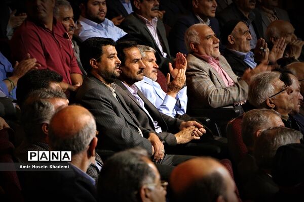 آیین تجلیل از بازنشستگان شهرداری کرج