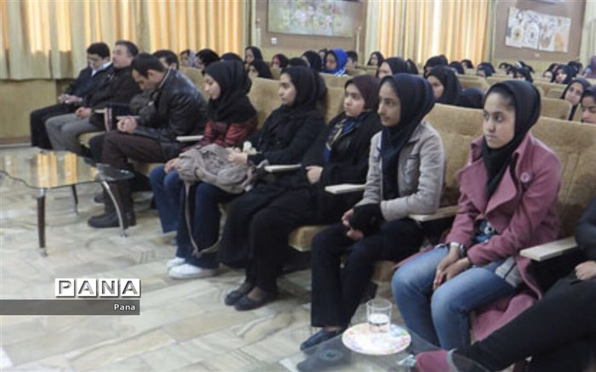 برگزاری کارگاه مشاوره قبل ازدواج ویژه دختران دبیرستانی