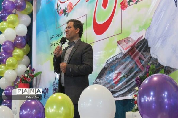 مراسم جشن عبادات دانش آموزان نیریزی