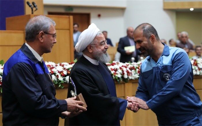 تقدیر از کارگران، گروههای کار و واحدهای کار نمونه کشوری
