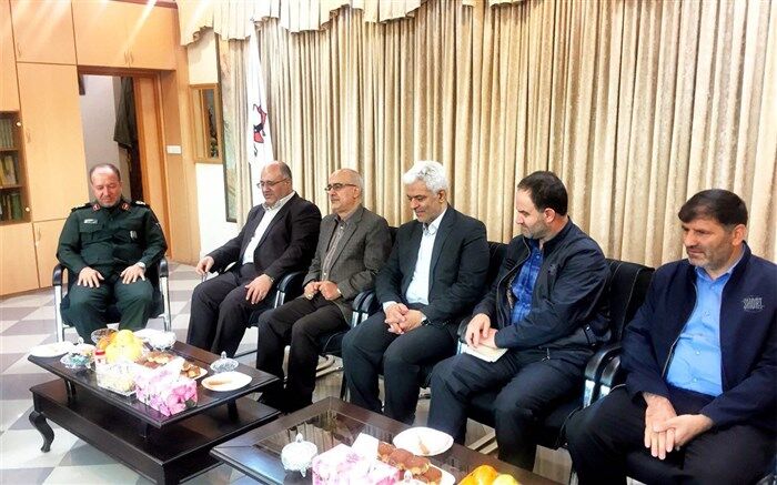 مدیرکل آموزش و پرورش آذربایجان غربی با فرمانده سپاه شهداء دیدار کرد