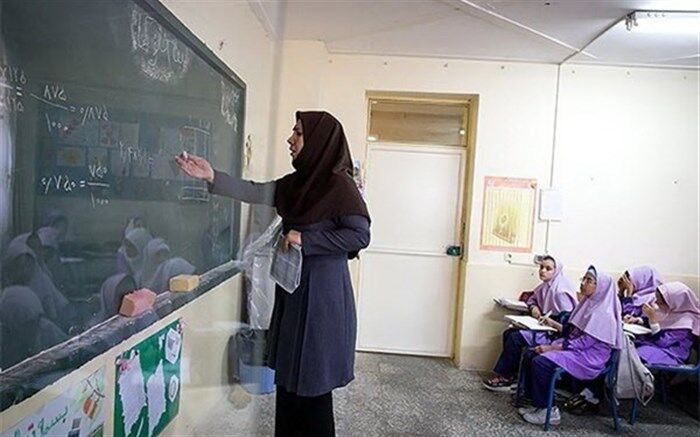 جعفرزاده، نماینده مجلس:  معلمان باید افزایش حقوق 20 درصدی خود را ببینند