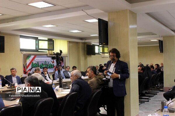 همایش گرامیداشت روز شوراهای شهر و روستا در اسلامشهر