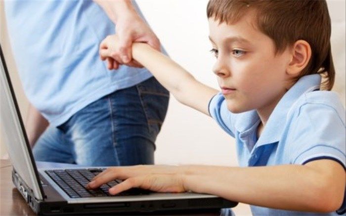 علیزاده، کارشناس ارشد تکنولوژی آموزش: آمار خودکشی های ناشی از آزار سایبری زنگ خطری برای والدین است