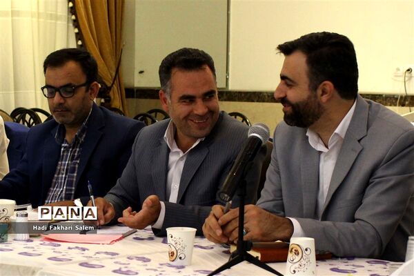 نشست معاونین پرورشی شهرستانهای استان تهران پیرامون پایگاههای اوقات فراغت