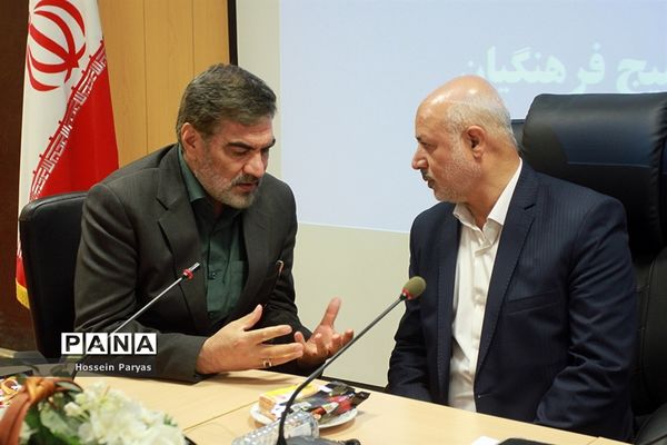 نشست خبری رئیس سازمان بسیج فرهنگیان به مناسبت هفته بزرگداشت مقام معلم و هفته بسیج فرهنگیان