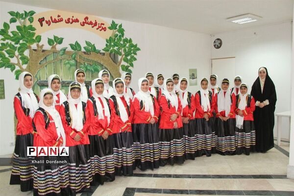 سی‌وششمین جشنواره سرود دانش‌آموزی مازندران