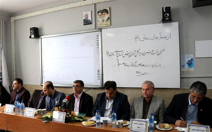 انتخاب 115 معلم نمونه استانی بر اساس شاخص های تمام ساحتی