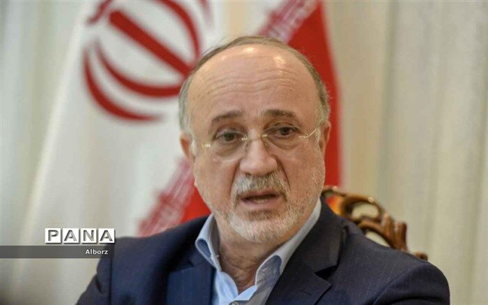استاندار البرز: معلمان باید در تمامی ایام تکریم شوند