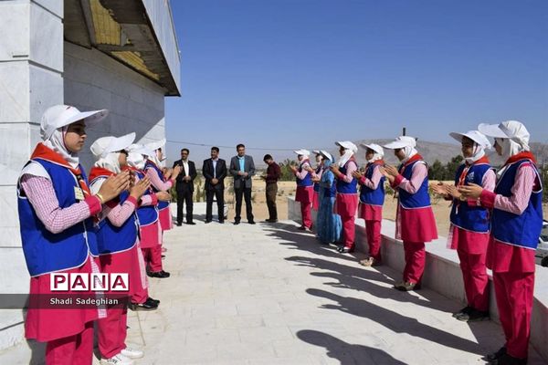 جشن سپاس مربی در زرین دشت فارس