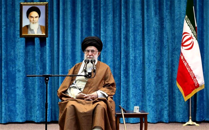 رهبر معظم انقلاب: به ۳ کشور اروپایی اعتماد نکنید تضمین قطعی ندهند نمی‌شود ادامه داد