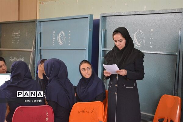 استارت آپی در هنرستان دخترانه گلشن شهریار