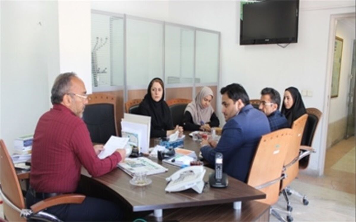 نشست رئیس اداره فرهنگ و ارشاد اسلامی اسلامشهر با مدیرخانه مطبوعات استان تهران