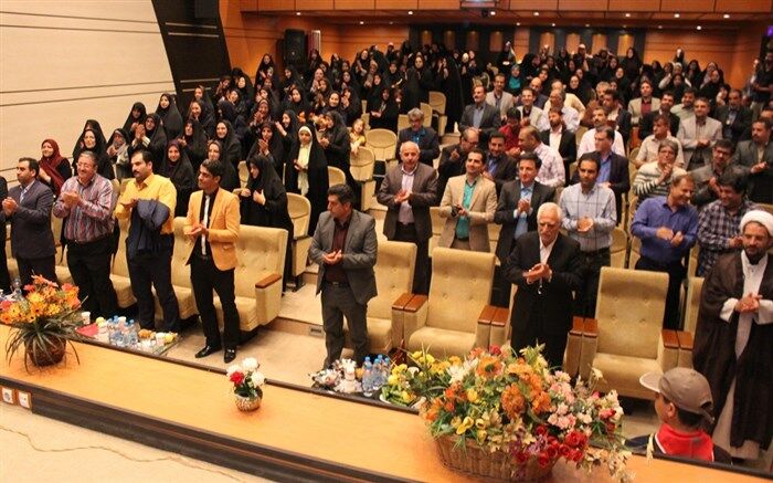 مراسم تقدیر از منتخبین اداره آموزش و پرورش چهاردانگه برگزار شد