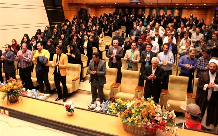 مراسم تقدیر از منتخبین اداره آموزش و پرورش چهاردانگه برگزار شد