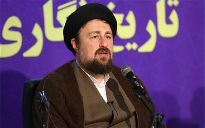 سیدحسن خمینی: تاریخ انقلاب در میان صدها هزار نقلِ راست و دروغ گم است