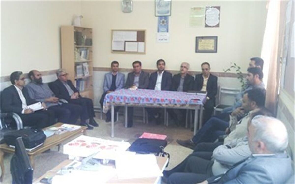 اصل اساسی برنامه های پرورشی در مدارس استان ،عمق بخشی معرفت دینی دانش آموزان است