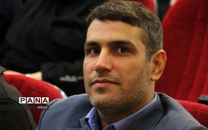 برگزاری عصر شعر دانش آموزی در اشتهارد