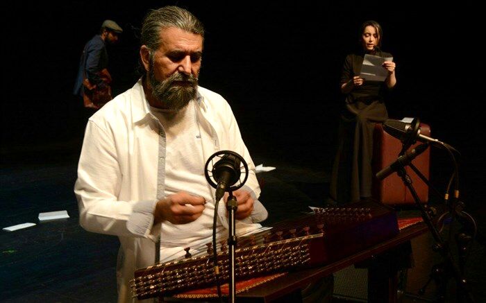 خالی از شب – خالی از تو روی صحنه رفت