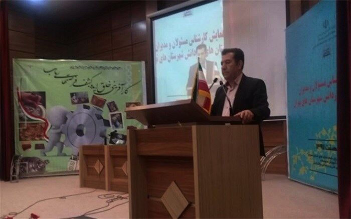 نشست هم اندیشی کارشناس مسئولان و مدیران شاخه کاردانش