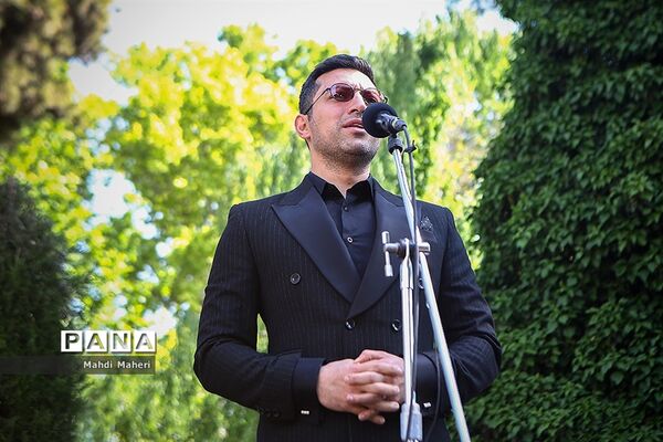 مراسم تشییع پیکر ناصر چشم آذر