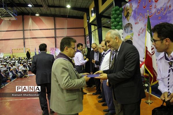 جشن سپاس معلم و گرامیداشت سالروز تاسیس سازمان دانش  آموزی در ارومیه