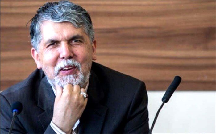 توضیحات وزیر ارشاد قانع کننده بود؛ پژمانفر سوال خود را پس گرفت