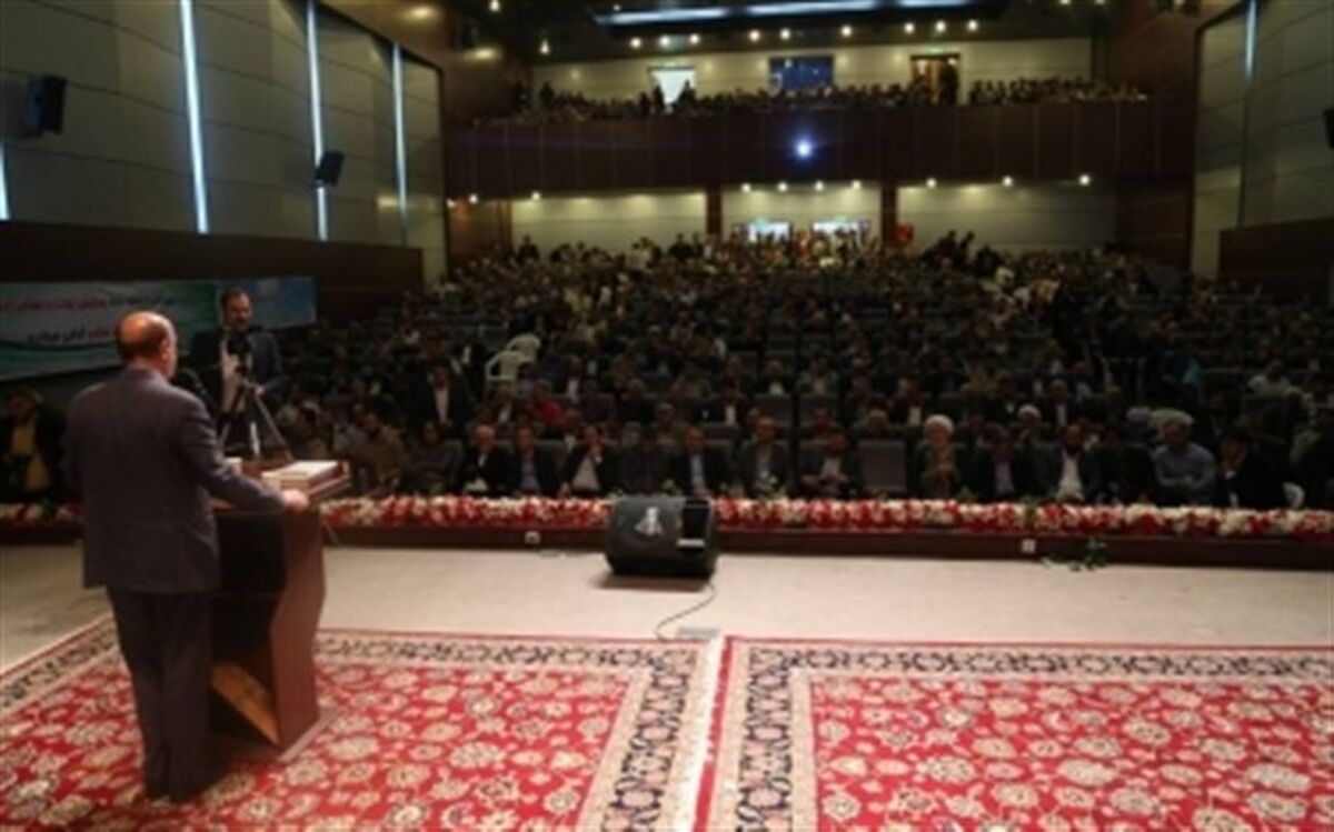 تقویت اقوام و عشایر موجب ماندگاری و حفظ هویت ایرانی است