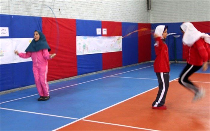 جلسه هم اندیشی معلمان و آموزگاران تربیت بدنی سه استان در ری