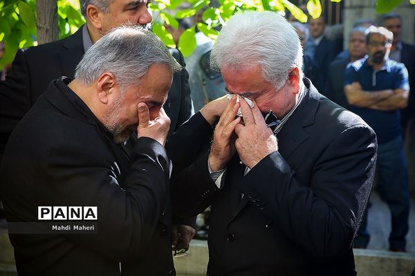 تشییع پیکر مرحوم قاسم افشار