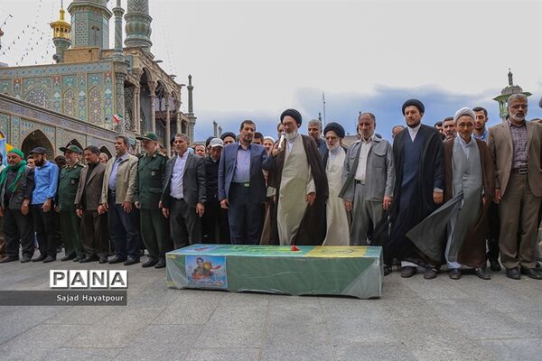 مراسم تشییع پیکرمطهر شهید سالم صفرزاده  مدافع حرم لشکر فاطمیون درقم