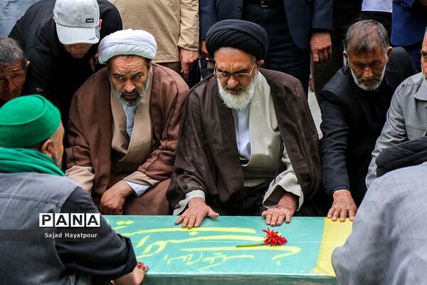 مراسم تشییع پیکرمطهر شهید سالم صفرزاده  مدافع حرم لشکر فاطمیون درقم