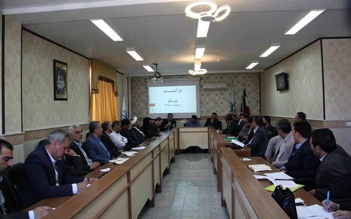 مدیر کل آموزش و پرورش استان قم اعلام کرد: رضایتمندی اولیاء، اولویت اصلی مسئولین آموزش و پرورش در فرآیند ثبت نام