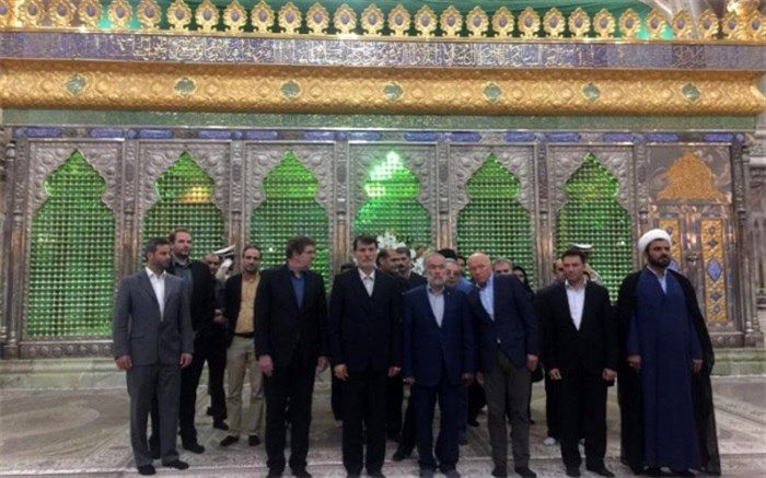 ادای احترام رئیس دانشگاه کلن آلمان به بنیانگذار انقلاب اسلامی