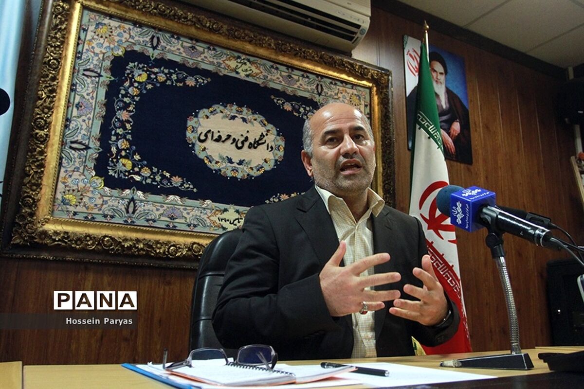 رئیس دانشگاه فنی و حرفه‌ای: اقتصاد آموزش و پرورش سرمایه گذاری در آموزش‌های مهارتی را می‌طلبد