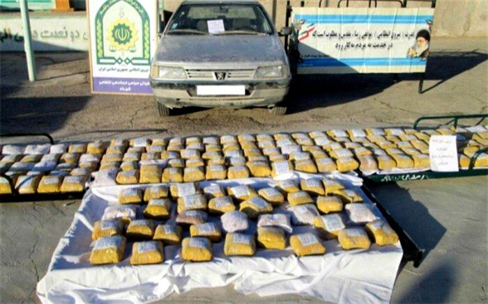 کشف بیش از 2 تن و 757 مواد مخدر و دستگیری 8 قاچاقچی در سیستان و بلوچستان